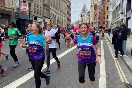 Two Target Ovarian Cancer fundraisers taking part in the London Landmarks Half Marathon