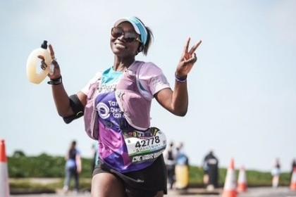 Female supporter at Brighton Marathon 2026