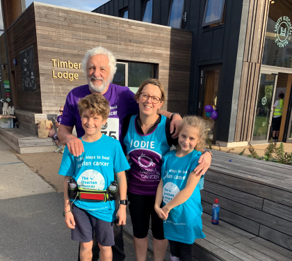 Jodie Rogers and her family at Target Ovarian Cancer's WalkRun 2018