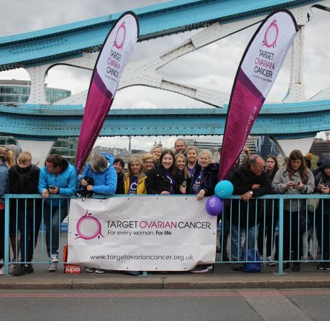 Target Ovarian Cancer cheer squad - London Marathon, Tower Bridge