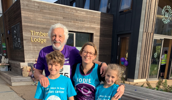 Jodie Rogers and her family at Target Ovarian Cancer's WalkRun 2018