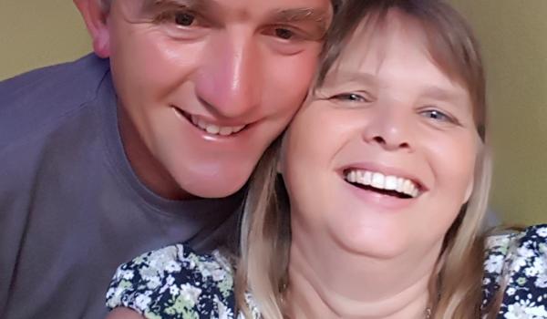 Marie and her husband - a woman with ovarian cancer who shared her story with Target Ovarian Cancer